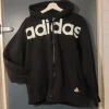 Adidas huppari koko L