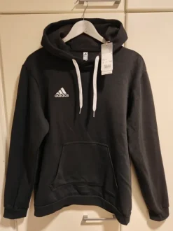 Adidas huppari (UUSI)