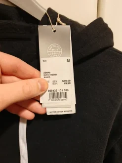 Adidas huppari (UUSI)