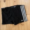 Adidas uimahousut