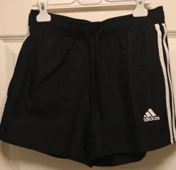 Adidas uimashortsit