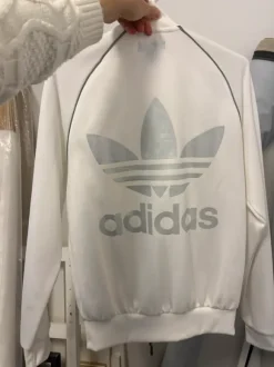 Adidas valkoinen verkkatakki