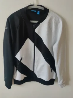 Adidas verkkatakki 38