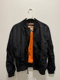 Alpha industries pilottitakki