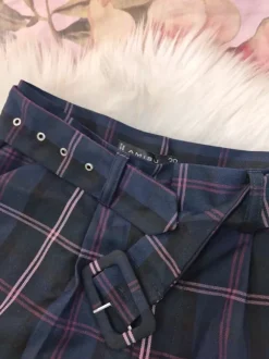 Amisu korkeavyötäröiset shortsit vyöllä 38