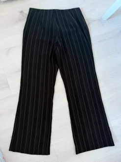 Andiata suorat housut