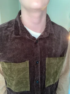 Anerkjendt kauluspaita