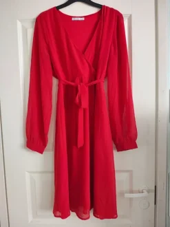 Anna Field äitiysmekko