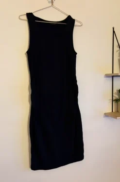 Anna Field äitiysmekko x 2