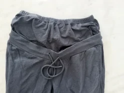 Anna Field Mama äitiyscollegehousut