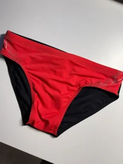 Arena mens swim brief size S / 32