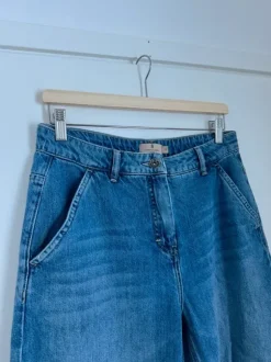 B. Copenhagen jeans