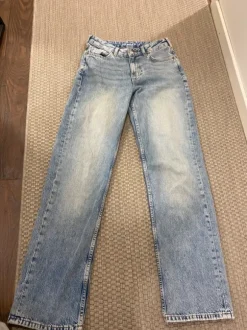 Baggy jeans