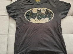 Batman loose Tshirt - super nice and comfy