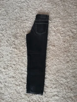 Bershka suorat farkut W28