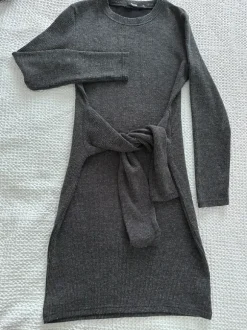 Bikbok harmaa neulemekko