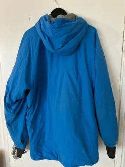 Blue Sweet Protection insulated skiing jacket