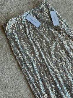 Bubbleroom paljettihame M | Vinted