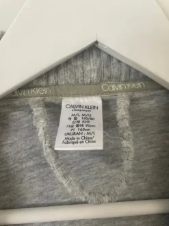 CK aamutakki/morgonrock