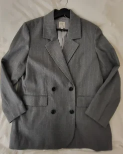 Classy blazer relaxed fit