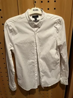 Dress shirt white