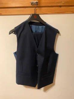 Dressmann suit