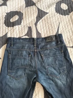 EDC by Esprit farkut