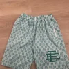 ee shorts r3ps