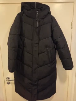 Elvine Naemi toppatakki