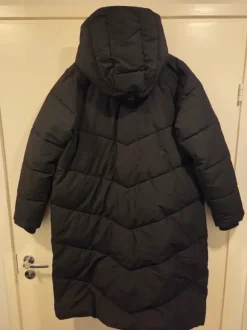 Elvine Naemi toppatakki