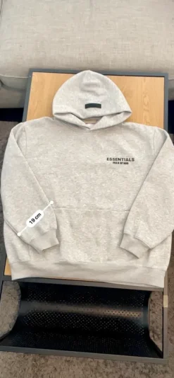 Essentials Fear of God Hoodie - Grey - Size M (Kuin uusi)