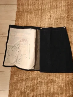 Farkkuhame, kietaisuhame, intialainen nainen