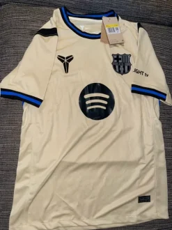 Fc Barcelona 25/26 away kit