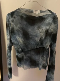 Flot top fra & other stories