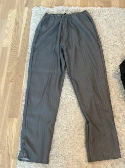 Gangsteri naamiaisasu