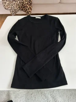 Gina tricot basic paita