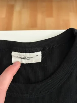 Gina tricot basic paita