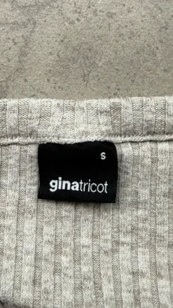 Gina tricot neulepaita