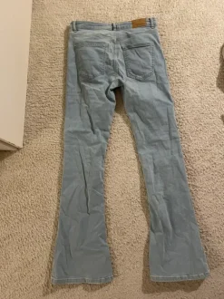 Ginatricot vaaleansiniset farkut