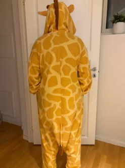 Giraff dräkt