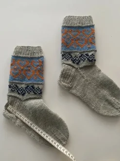 Hand made villasukat