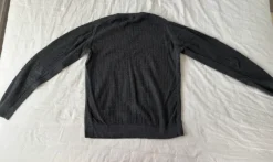 Harmaa miesten neule