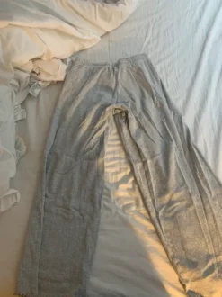 Harmaat yö housut harmaat