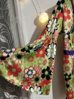 Hippi Flower Power -asu