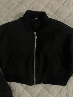 H&M crop mallinen takki