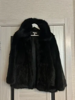 Hm fur coat
