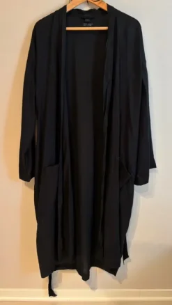 HM Home miesten pellava musta aamutakki