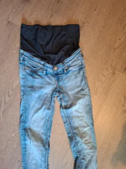 H&M äitiysfarkut