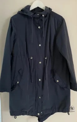 H&M mama ohut parkatakki