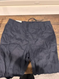 H&M Miesten laivastonsiniset pellavahousut